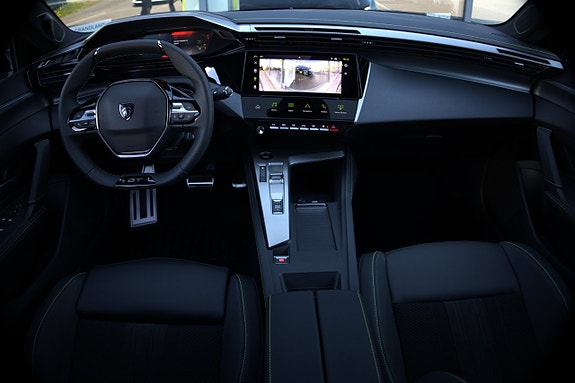 Peugeot 408 22 of 24