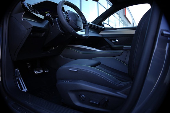 Peugeot 408 11 of 24