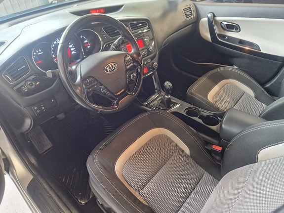 Kia Ceed 7 of 21