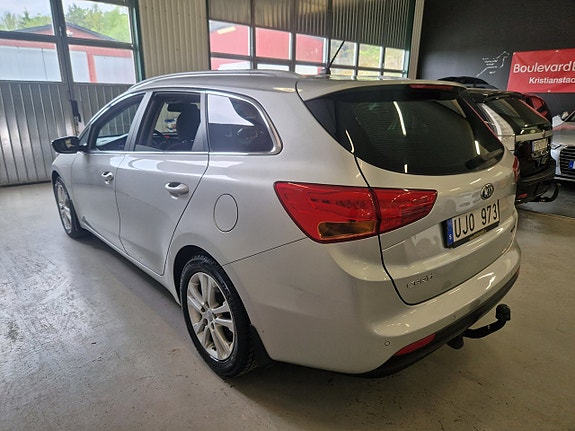 Kia Ceed 3 of 21
