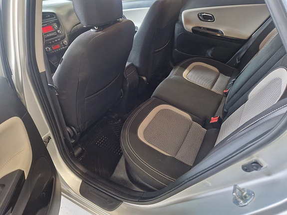 Kia Ceed 9 of 21