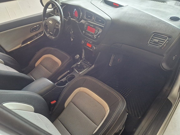 Kia Ceed 8 of 21