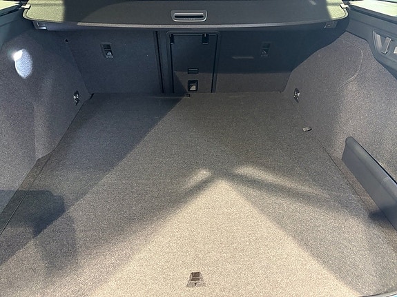 Skoda Superb 8 of 9