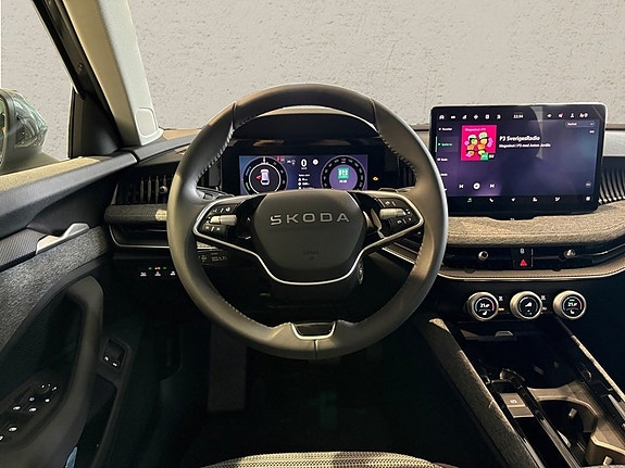 Skoda Superb 3 of 5