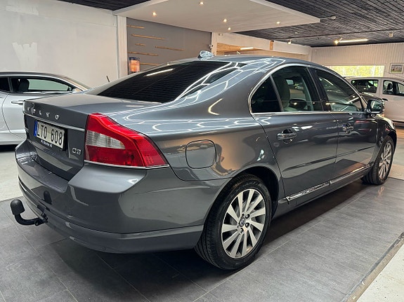 Volvo S80 5 of 5