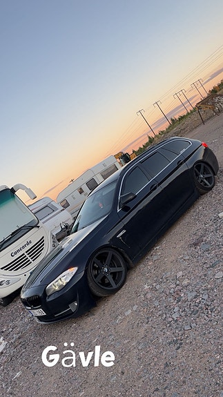 BMW 520d 3 of 5