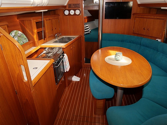 Jeanneau Sun Odyssey 34,2 8 of 17