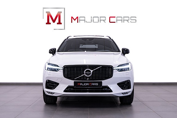 Volvo XC60 2 of 5