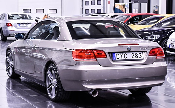 BMW 330d 8 of 14