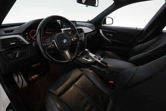 BMW 320 12 of 28