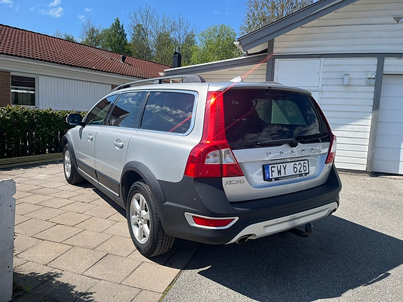 Volvo XC70 3 of 5