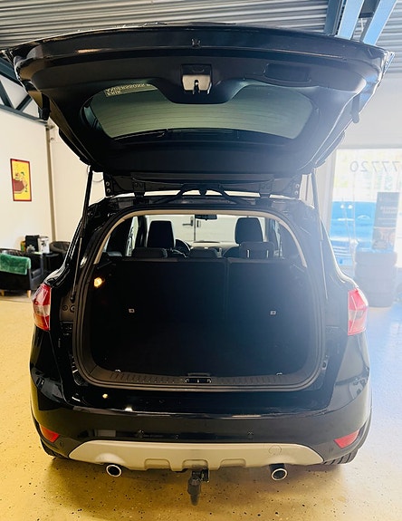 Ford Kuga 8 of 22