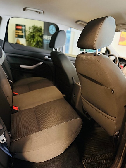 Ford Kuga 19 of 22
