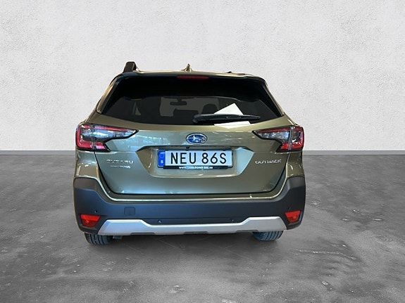 Subaru Outback 4 of 12