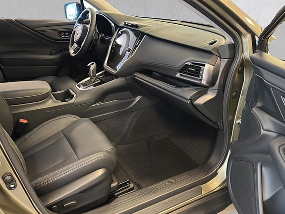 Subaru Outback 11 of 12