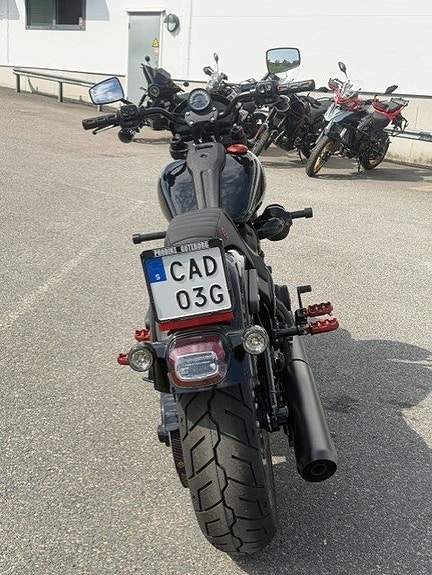 Harley-Davidson Low Rider S 117 Red Line/Finns i butik 4 of 8
