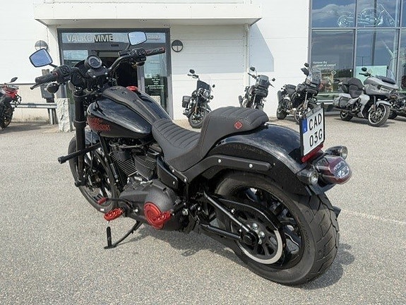 Harley-Davidson Low Rider S 117 Red Line/Finns i butik 5 of 8