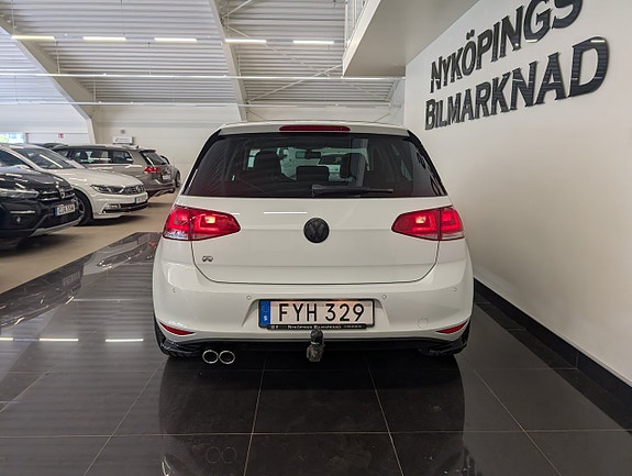 Volkswagen Golf-Serie 5 of 20