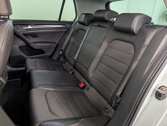 Volkswagen Golf-Serie 9 of 20
