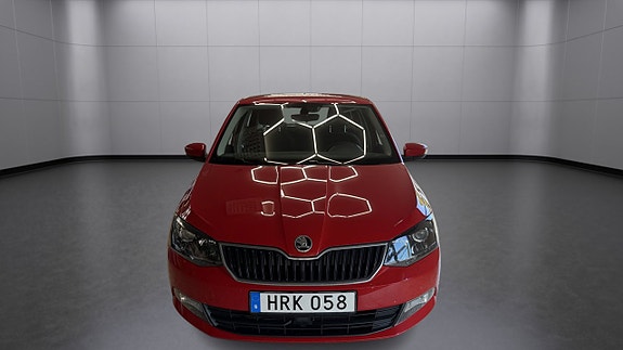 Skoda Fabia 2 of 5