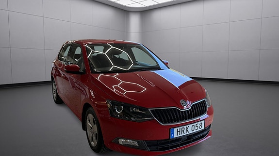 Skoda Fabia 3 of 5