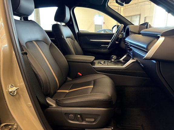 Mazda CX-60 9 of 23