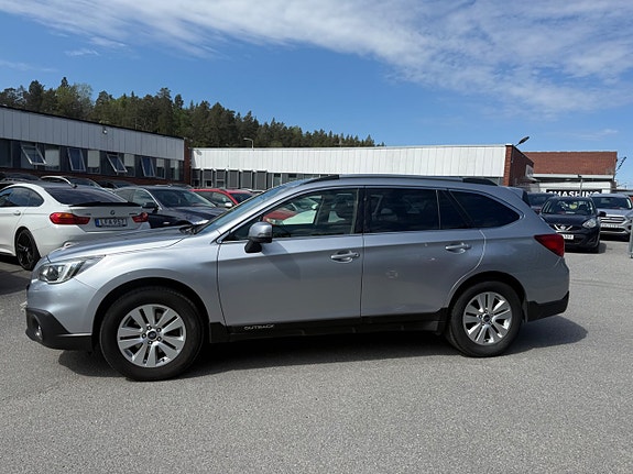 Subaru Outback 4 of 5