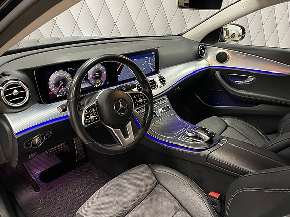 Mercedes-Benz E200 5 of 5