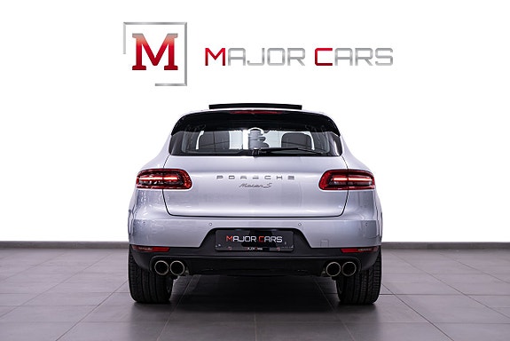 Porsche Macan 5 of 5