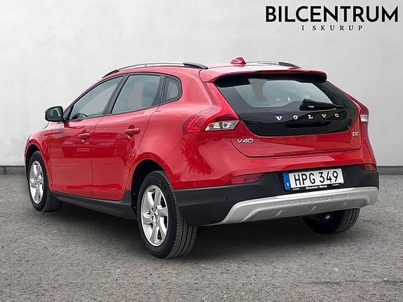 Volvo V40 Cross Country 4 of 5