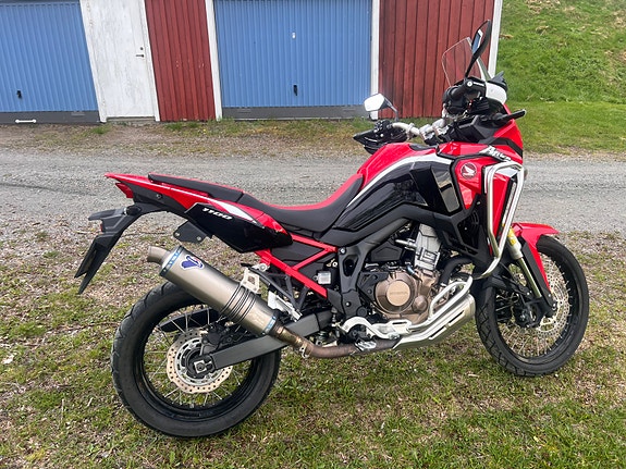 Honda CRF1100A 3 of 5