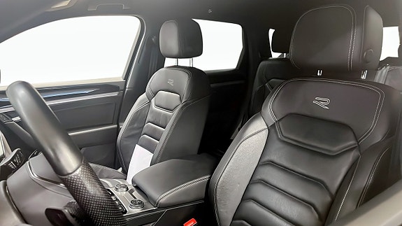 Volkswagen Touareg 8 of 13