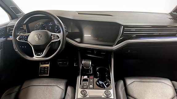 Volkswagen Touareg 10 of 13