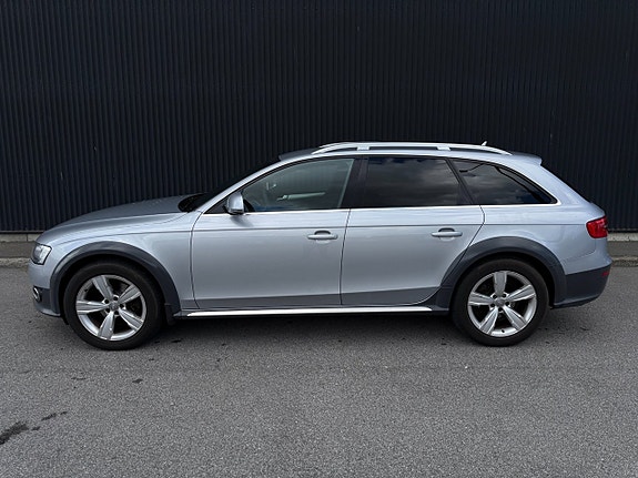 Audi A4 allroad 2 of 5