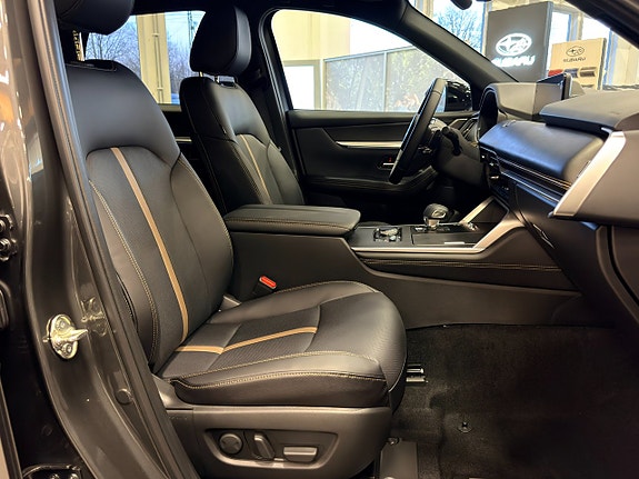 Mazda CX-60 7 of 21