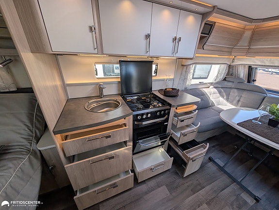 Kabe ROYAL 630 TDL KS *Queensbed / Ljus inredning / ALDE 17 of 21