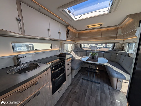 Kabe ROYAL 630 TDL KS *Queensbed / Ljus inredning / ALDE 2 of 21