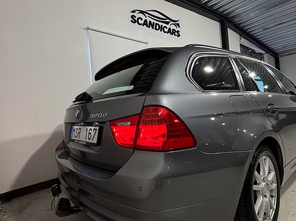 BMW 320d 5 of 30