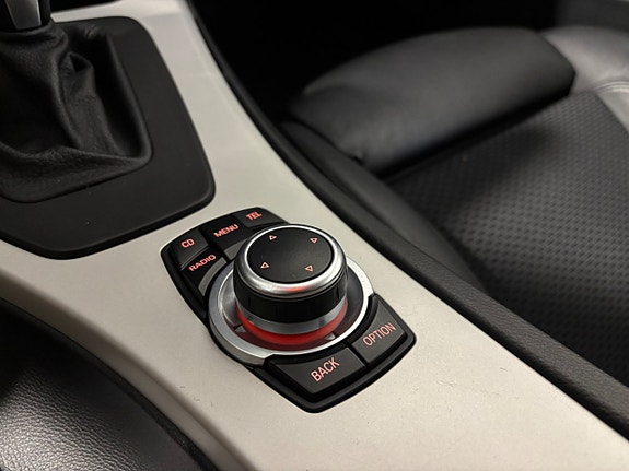 BMW 320d 24 of 30