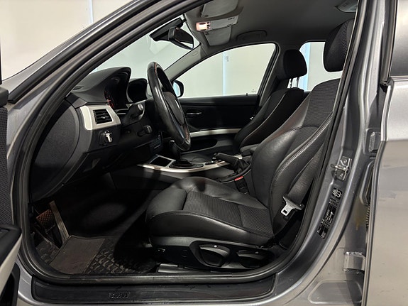 BMW 320d 18 of 30