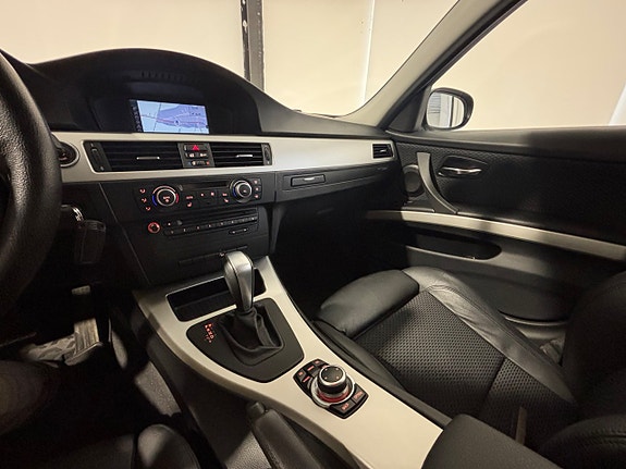 BMW 320d 22 of 30