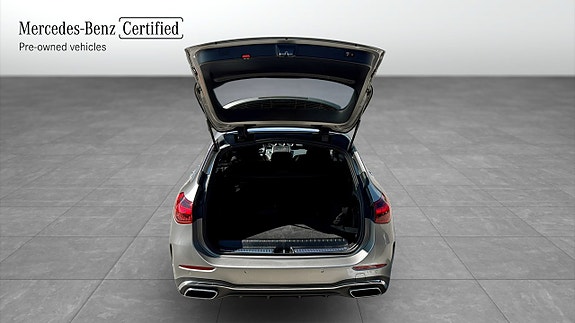 Mercedes-Benz C300 e 10 of 26