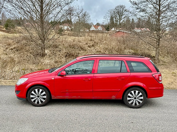 Opel Astra 4 of 5