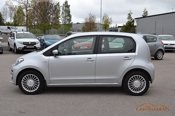 Volkswagen UP! 3 of 5