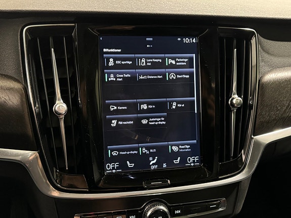 Volvo V90 Cross Country 21 of 21