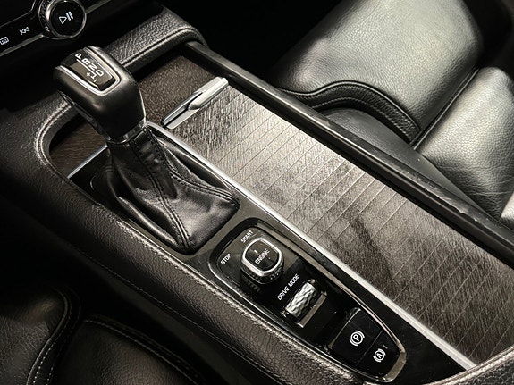 Volvo V90 Cross Country 17 of 21