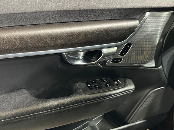 Volvo V90 Cross Country 13 of 21