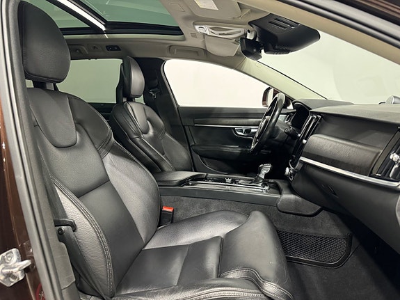Volvo V90 Cross Country 5 of 5