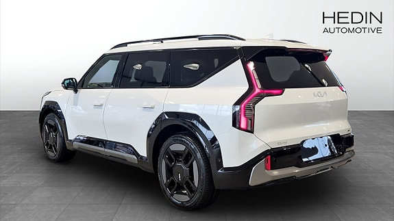 Kia EV9 5 of 12