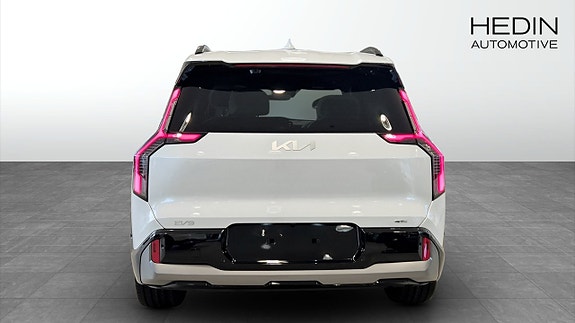Kia EV9 4 of 12